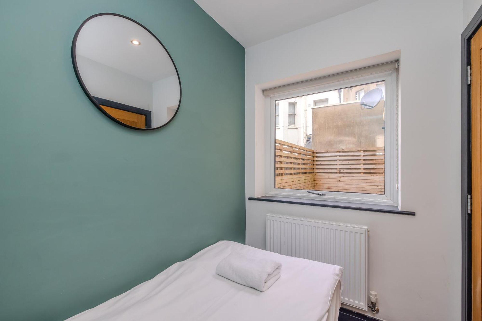 Central Hove 3 Bedroom Flat Bn340Bwil מראה חיצוני תמונה
