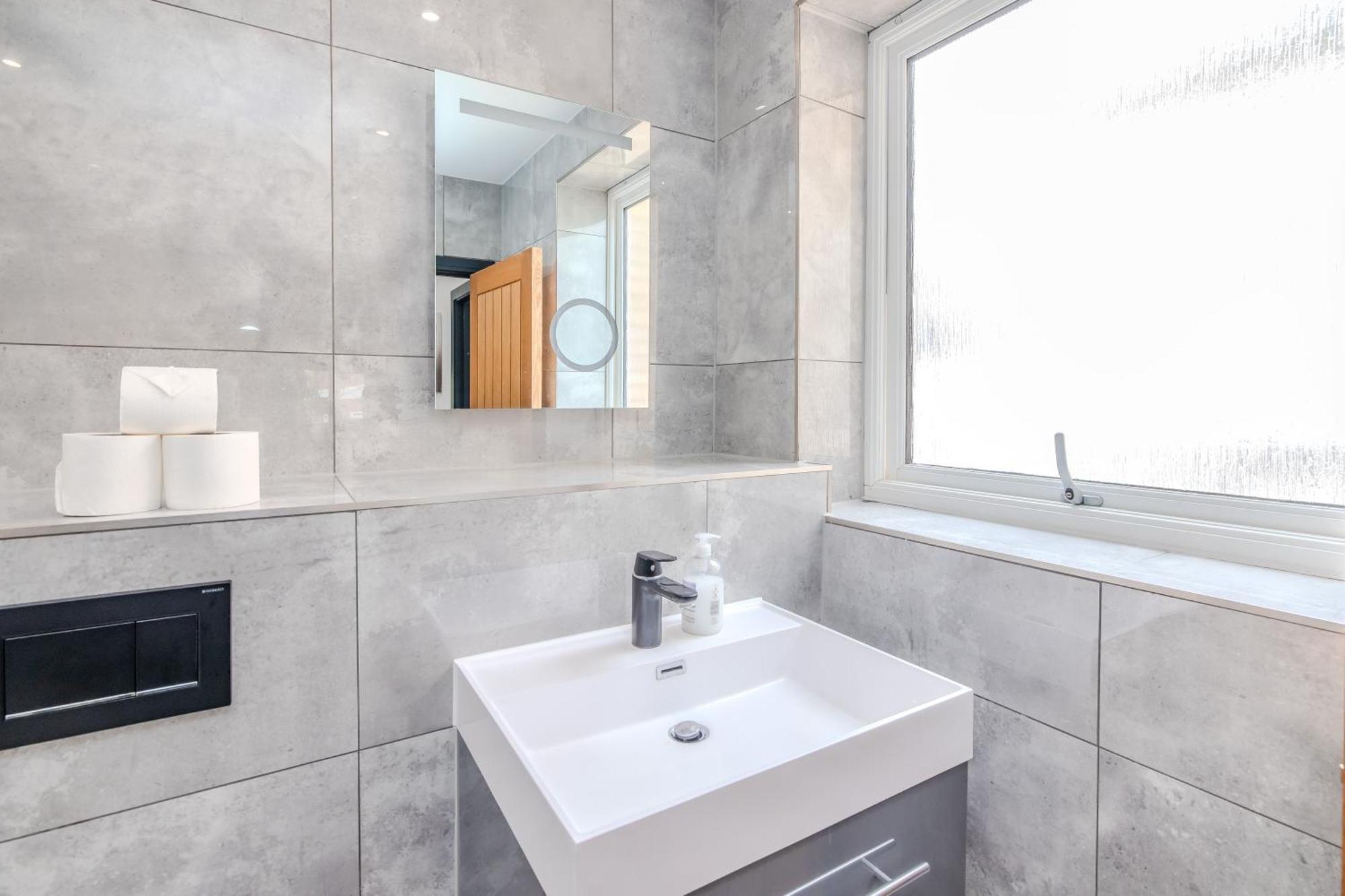 Central Hove 3 Bedroom Flat Bn340Bwil מראה חיצוני תמונה